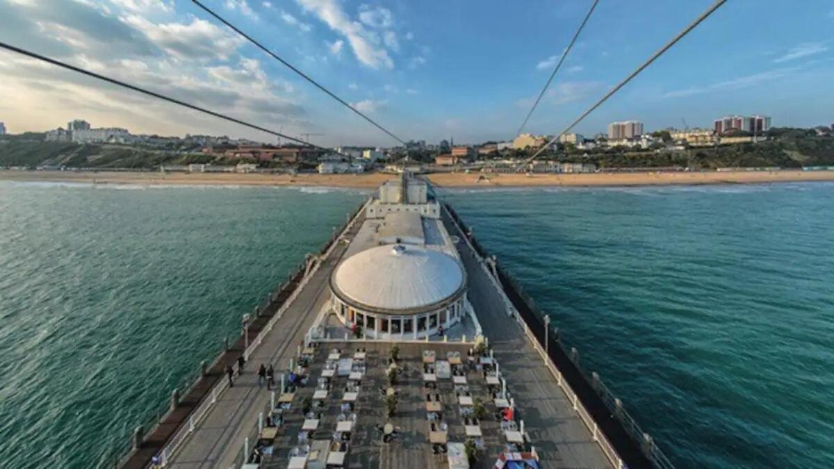 Flat-B, 4 Adults, 20 Mins To Beach, Netflix, Wifi, Sleeps 4 Adults Bournemouth Buitenkant foto